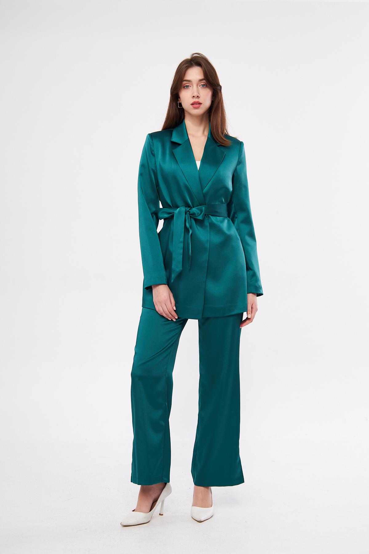 Fakir Arm Three Piece Suit Black