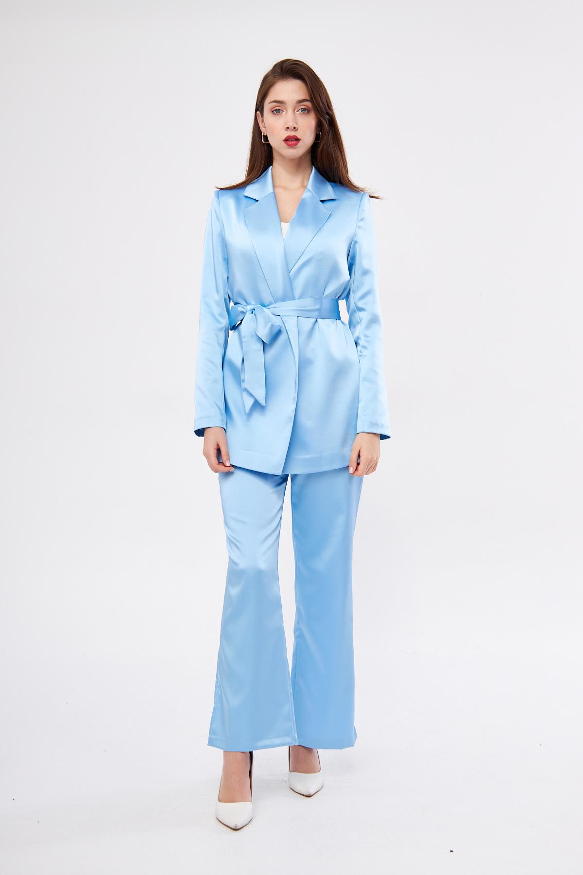 Poor Arm Three Piece Suit Powder